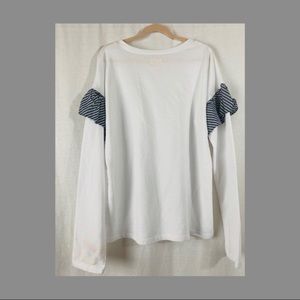 𝙶𝚞𝚛𝚕𝚜 𝚋𝚕𝚞𝚎 𝚊𝚗𝚍 𝚠𝚑𝚒𝚝𝚎 𝚝𝚘𝚙